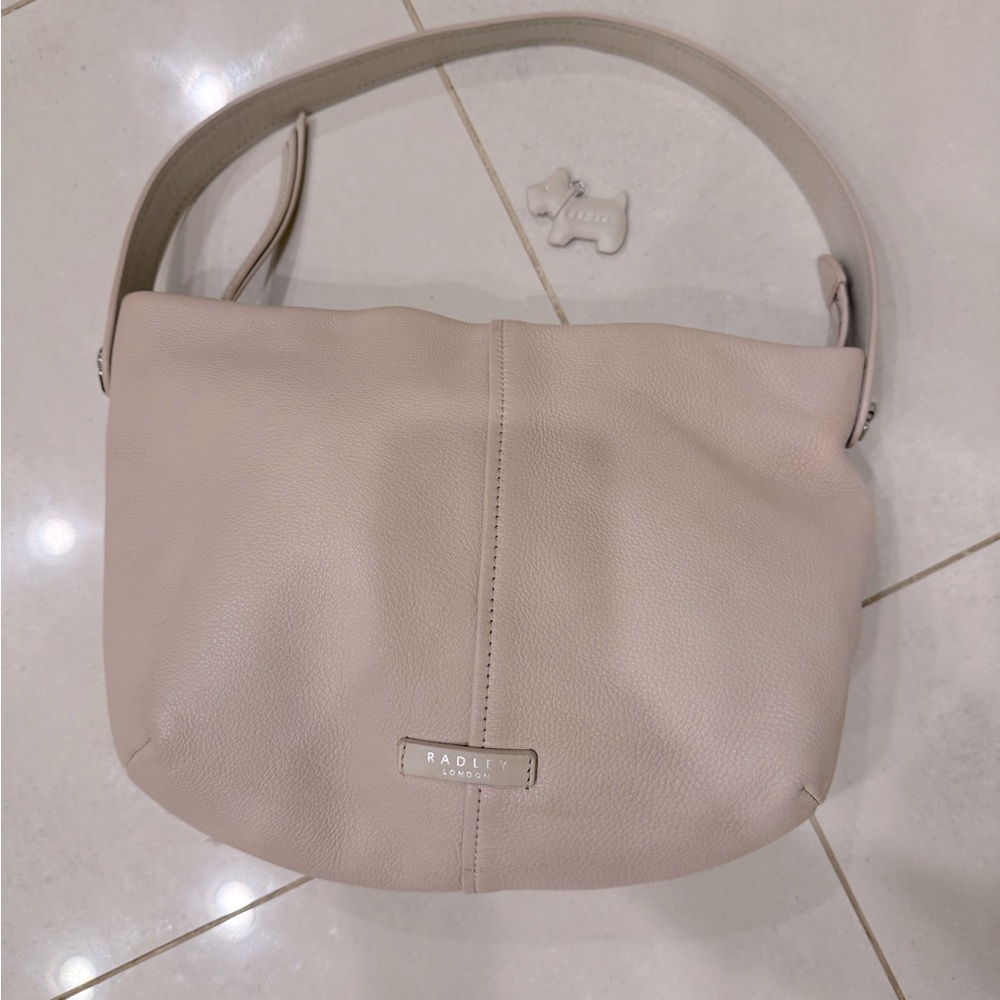 Radley of London Soft Cream Leather Handbag.